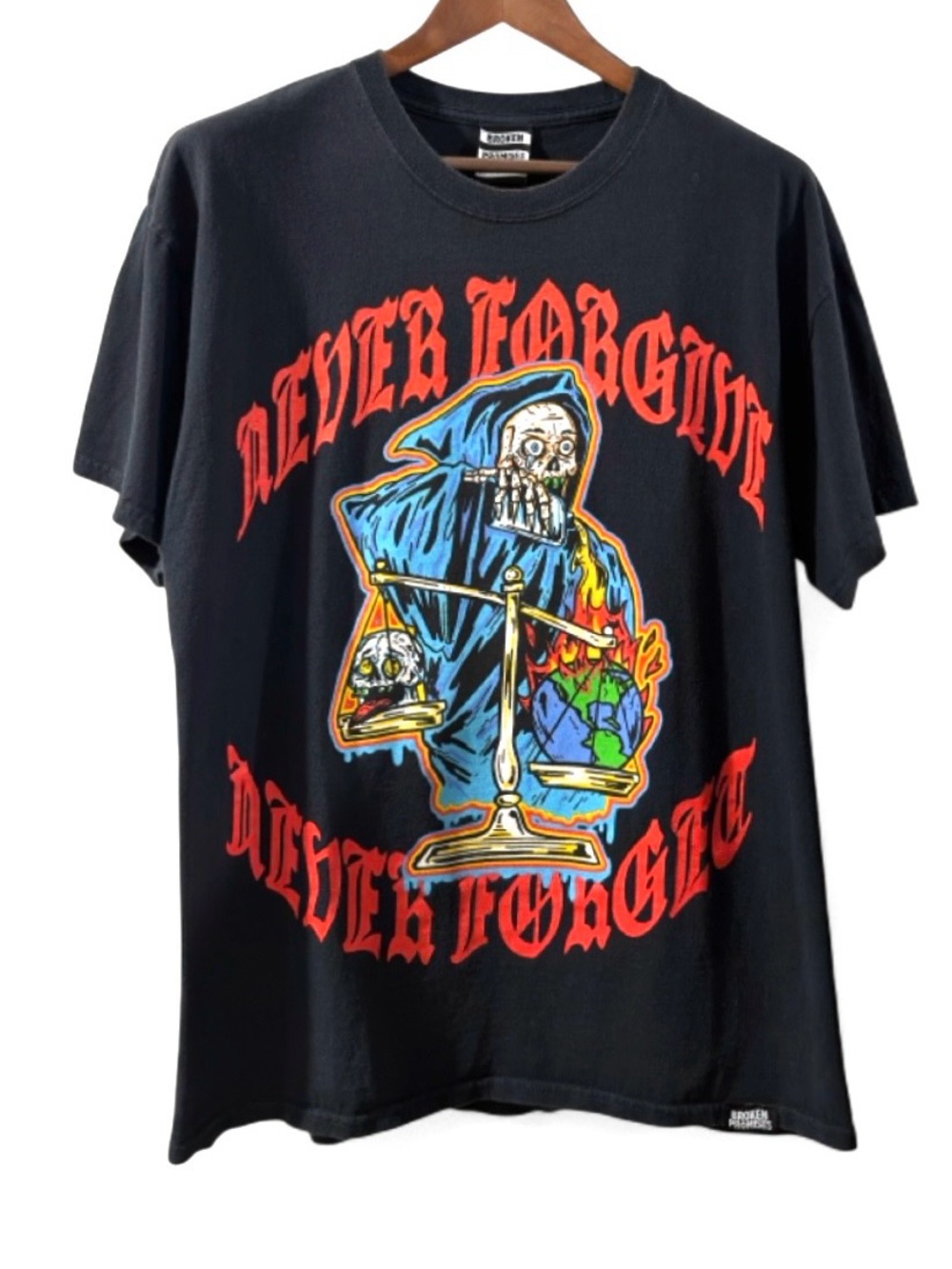 Broken Promises ‘Never Forgive Never Forget’ Graphic T-shirt Size XL